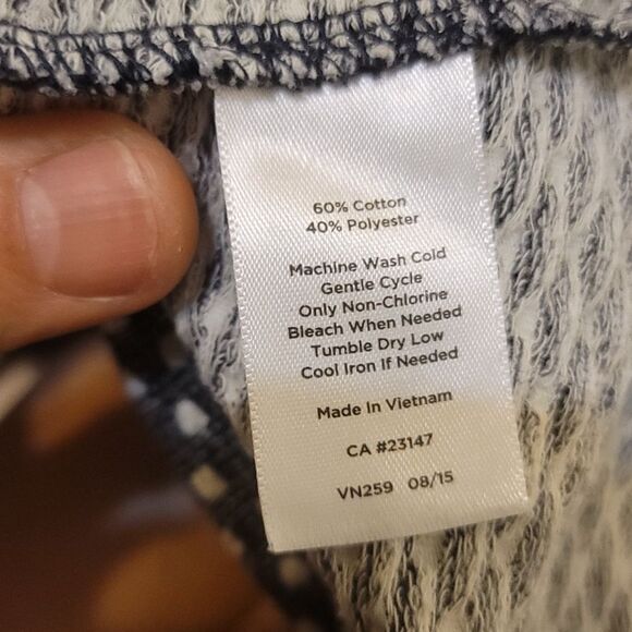 Talbots polka dot blouse size large - Picture 7 of 8